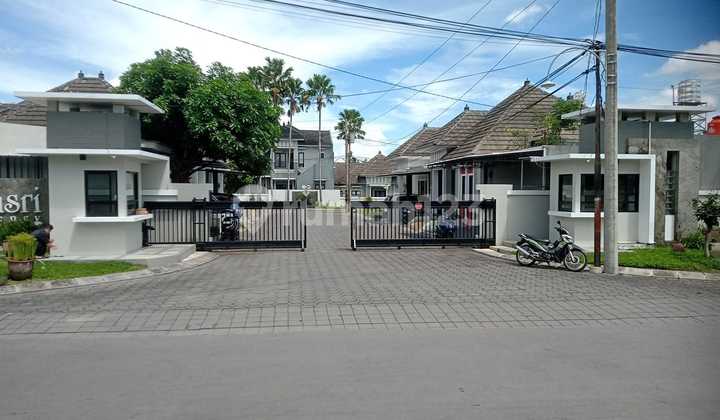 For Rent: HOUSE, Location: Kaliurang Road km 9, Yogyakarta 2