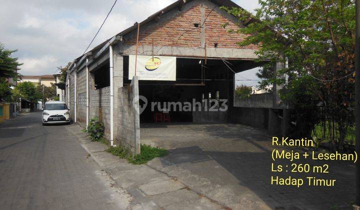 Rumah Kledokan Belakang Uajy Catur Tunggal, Sleman, Diy 1