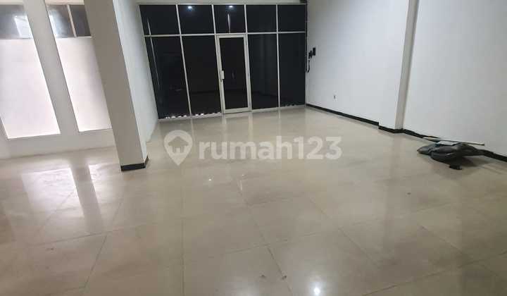 Disewakan Ruko 2 Lantai Lokasi Condong Catur, DIY 2