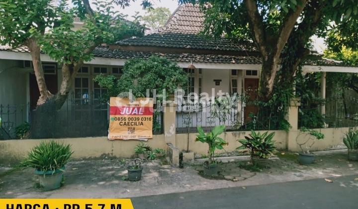 For Sale: Boarding House Plus Main House in Babarsari Housing Complex 1
