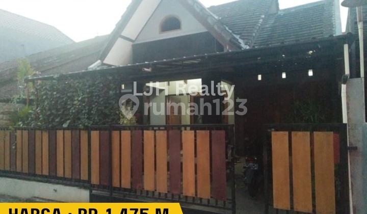 For Sale House in Sorowajan Baru Housing Complex For Sale House in Sorowajan Baru Housing Complex
