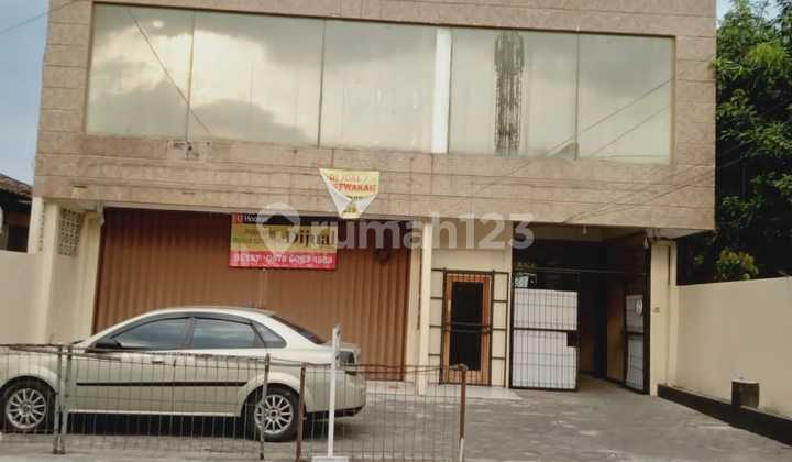 Spacious Shop House + Boarding Rooms, Premium Location 2