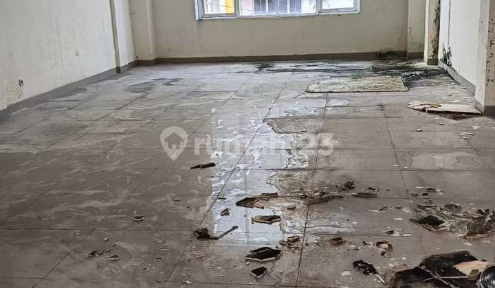 Dijual Sangat Murah, Ruko Baru 3 Lantai Gandeng 2. Gowok, Selatan Ambarukmo Plaza, Sleman.