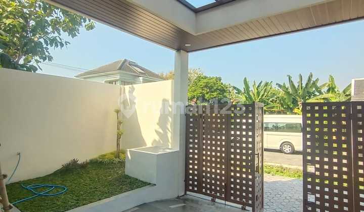 RUMAH BARU 2 LANTAI DEKAT UGM JOGJA, JL KALIURANG KM 7,8  2