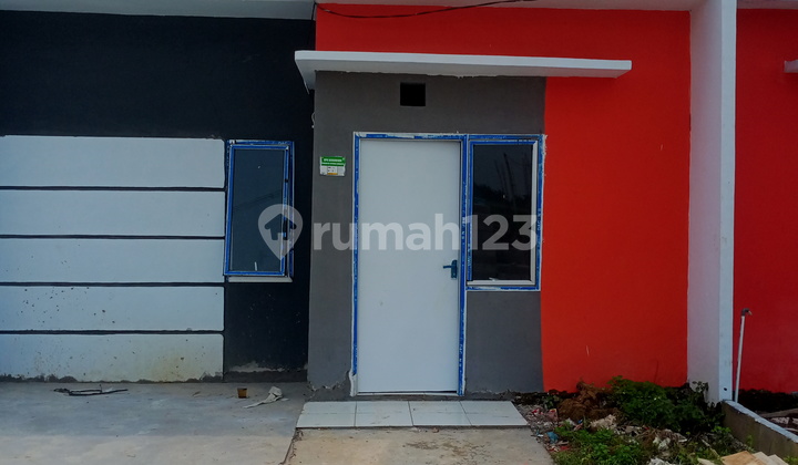 Take Over KPR Subsidi Cuma 14Jutaan Free Notaris Rumah Butuh Minim Renovasi HGB HGB di Pintu Masuk, Srimahi Residence, Jl. Raya Srimahi, Srimahi, Tambun Utara, Bekasi, Jawa Barat, Indonesia, 17510, Bekasi di Pintu Masuk, Srimahi Residence, Jl. Raya Srimah