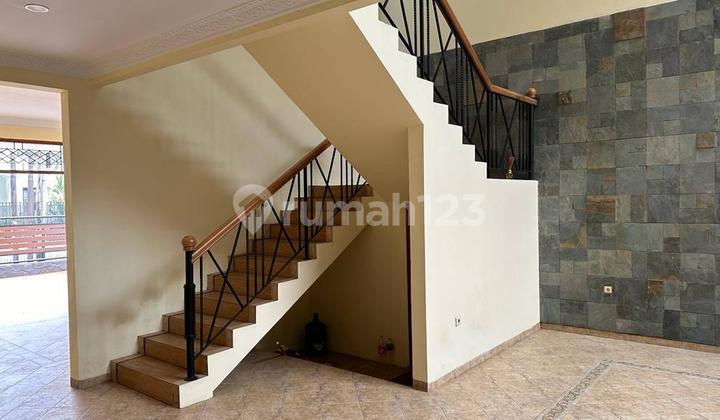 RUMAH RUANG USAHA COCOK UNTUK HUNIAN KANTOR HANG LEKIR PAKUBUWONO STRATEGIS 2