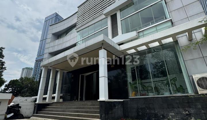 MINI BUILDING 3 FLOORS THAMRIN MENTENG NEAR MRT SPACIOUS PARKING READY TO OCCUPY