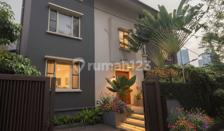4-Storey House in SCBD Senopati Furnished Ready to Live In with Swimming Pool Pet Friendly