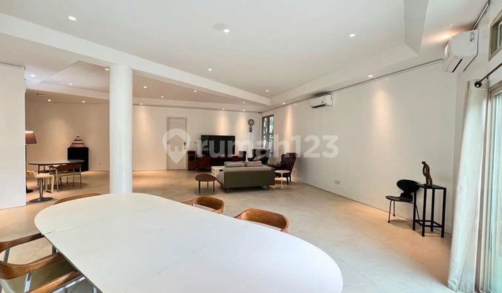 4-Storey House in SCBD Senopati Furnished Ready to Live In with Swimming Pool Pet Friendly 4-Storey House in SCBD Senopati Furnished Ready to Live In with Swimming Pool Pet Friendly