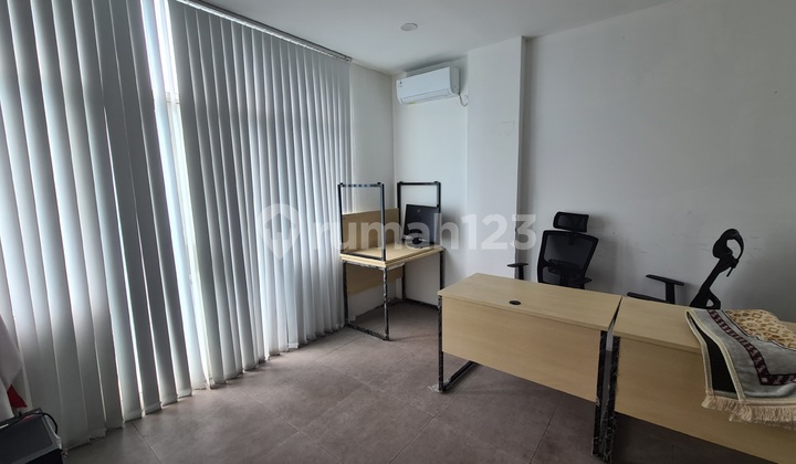Ruko 4 Lantai Permata Senayan Ex Kantor Semi Furnished Siap Huni