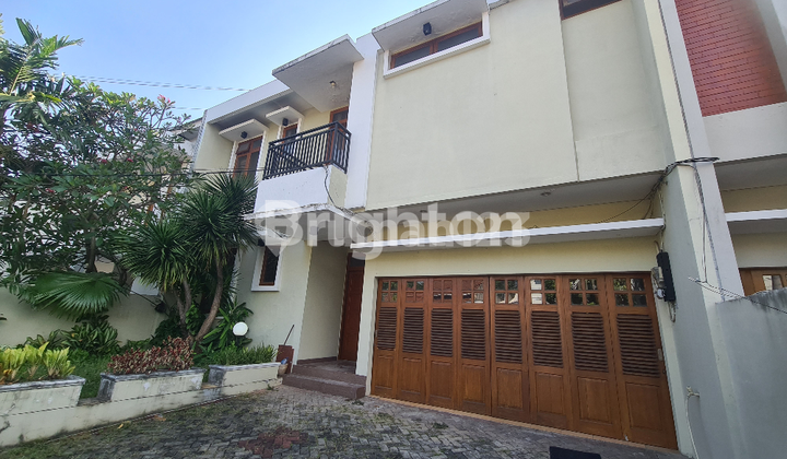 RUMAH MEWAH SEMI FURNISHED DI KEMANG ADA KOLAM RENANG SIAP HUNI RUMAH MEWAH SEMI FURNISHED DI KEMANG ADA KOLAM RENANG SIAP HUNI