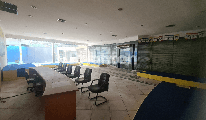 GEDUNG MINI BUILDING 2 LANTAI EX SHOWROOM LOKASI STRATEGIS JAKARTA PUSAT 2