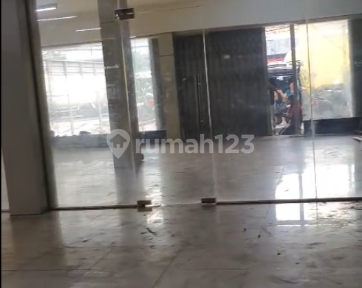 3-STOREY LINKED RUKO (SHOPHOUSE) IN FATMAWATI, FORMER OFFICE, STRATEGIC LOCATION