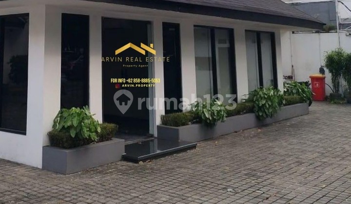 BUSINESS SPACE 2-STORY HOUSE FURNISHED PAKUBUWONO KEBAYORAN BARU FORMER OFFICE WIDE PARKING BUSINESS SPACE 2-STORY HOUSE FURNISHED PAKUBUWONO KEBAYORAN BARU FORMER OFFICE WIDE PARKING