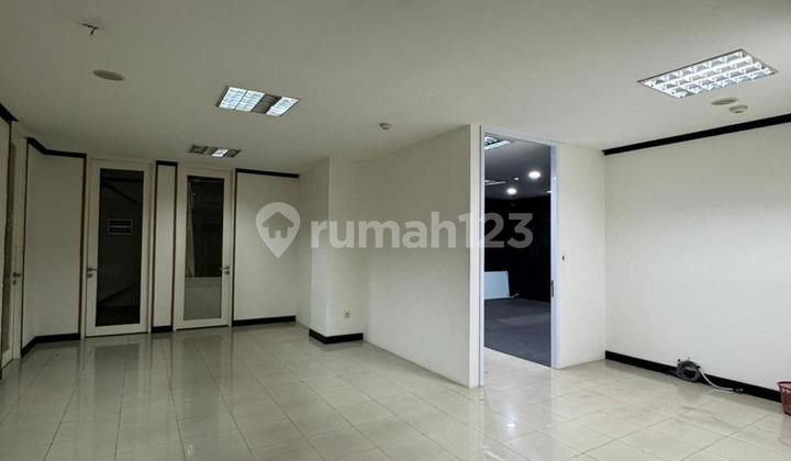 MINI BUILDING 3 FLOORS THAMRIN MENTENG NEAR MRT SPACIOUS PARKING READY TO OCCUPY 2