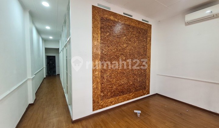 RUKO 3,5 LANTAI PERMATA SENAYAN EX KLINIK FURNISHED SIAP HUNI 2