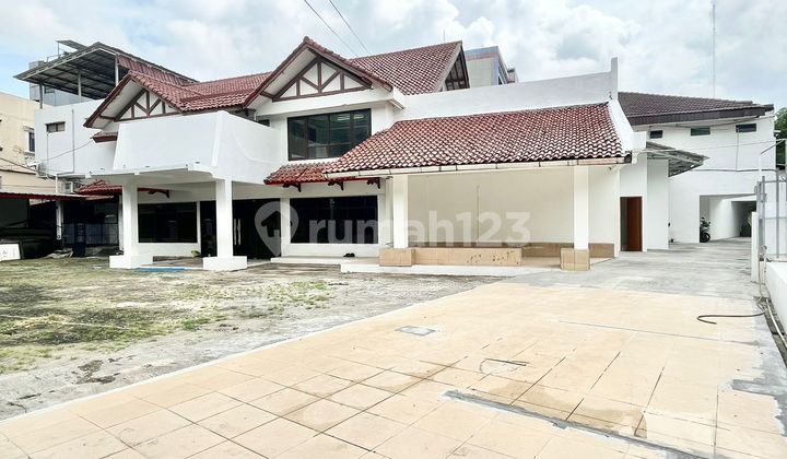 2-STORY BUILDING EX TENDEAN SCHOOL KEBYORAN BARU SPACIOUS PARKING READY FOR OCCUPANCY COMMERCIAL AREA