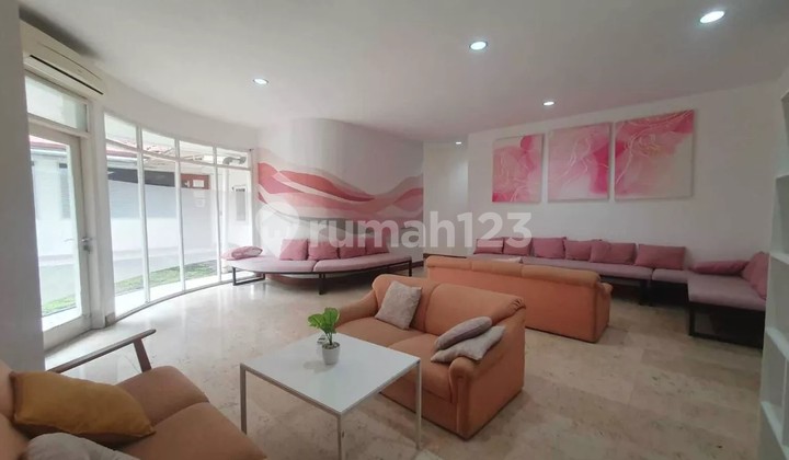 RUMAH EX KANTOR 2 TINGKAT KEBAYORAN BARU DEKAT SENAYAN SCBD SENOPATI SELANGKAH KE MRT 2