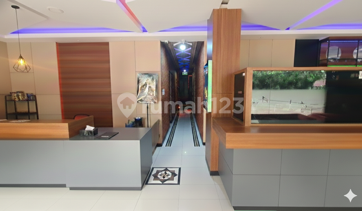 Attached Shop House in Pondok Indah, 5 Floors with Elevator and Spacious Parking