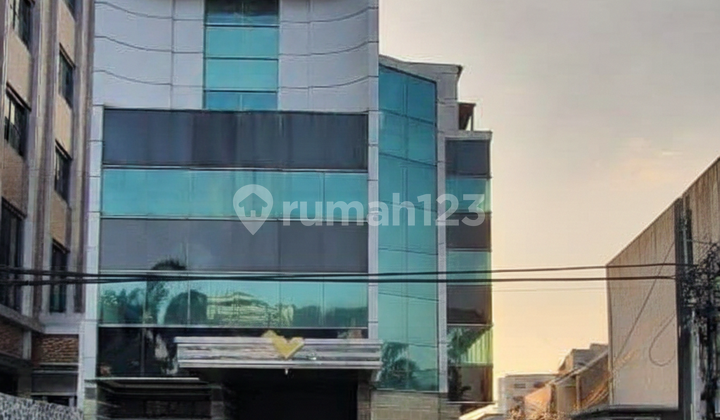 Gedung Mini Building 4 Lantai Hoek Cideng Semi Furnished Ada Lift Parkir Luas