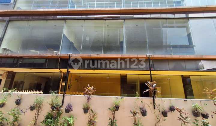 Ruko Gandeng Tebet 4,5 Lantai Semi Furnished Siap Huni Ruko Gandeng Tebet 4,5 Lantai Semi Furnished Siap Huni