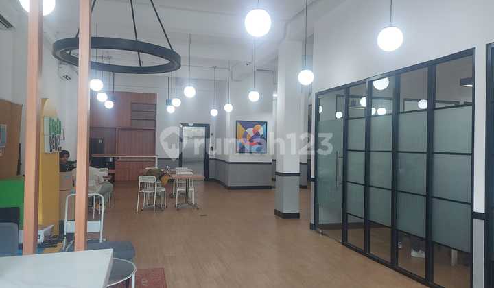 RUKO GANDENG 4 LANTAI PERMATA SENAYAN EX KANTOR SIAP HUNI JARANG ADA 1