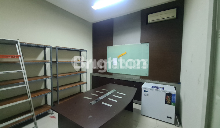 RUKO PERMATA SENAYAN 4 LANTAI HADAP JALAN FULL FURNISHED SIAP HUNI 2