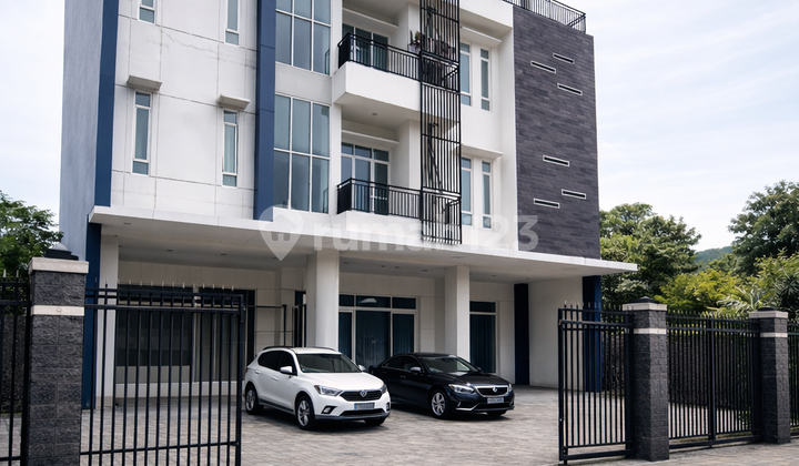 Mini Building 4,5 Floors Setiabudi Kuningan with Elevator, Spacious Parking