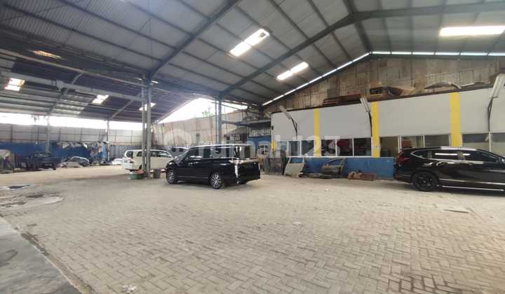 WAREHOUSE WORKSHOP TENDEAN MAMPANG PRAPATAN 2300 M2 WITH OFFICE SUITABLE FOR PADEL WAREHOUSE WORKSHOP TENDEAN MAMPANG PRAPATAN 2300 M2 WITH OFFICE SUITABLE FOR PADEL