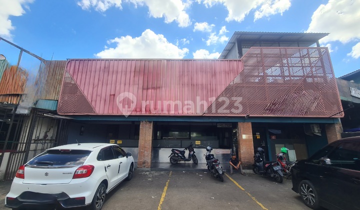 RUKO GANDENG 3 FATMAWATI EX RESTAURANT LOKASI KOMERSIL STATEGIS PARKIR LUAS RUKO GANDENG 3 FATMAWATI EX RESTAURANT LOKASI KOMERSIL STATEGIS PARKIR LUAS