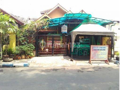 Rumah Strategis Di Alun Alun Kota Lumajang 1