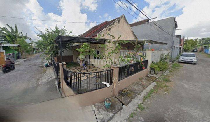 Rumah Hook Cantik Di Perumahan Amanda Regency Lumajang 2