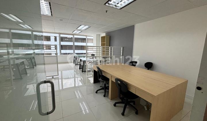 Office for Rent Mayapada Tower 1 Area 53 M2 Furnished Near MRT LRT
