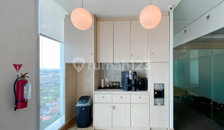 Office Unit Rental Furnished for 4 People in GKM Tower Tb Simatupang
