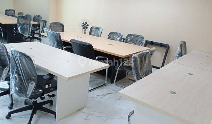 Sewa Kantor Lippo Tower Holland Luas 177 M2 Fully Furnished 8