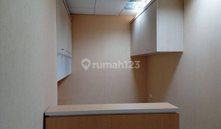 Sewa Kantor Lippo Tower Holland Luas 177 M2 Fully Furnished 7