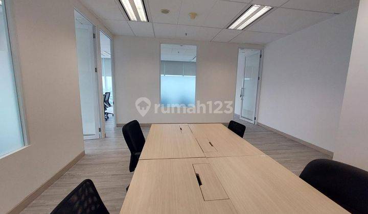 Sewa Kantor Menara Palma Luas 118 M2 Furnished di Kuningan Dekat Lrt 2