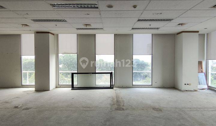 Sewa Kantor Plaza Simatupang Luas 305 M2 Bare di TB Simatupang 1