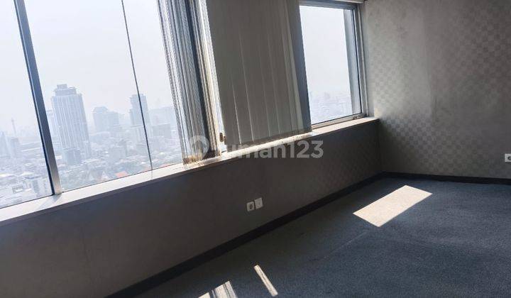 Disewakan Kantor Wisma Nusantara Luas 142 M2 Partisi di Thamrin 1