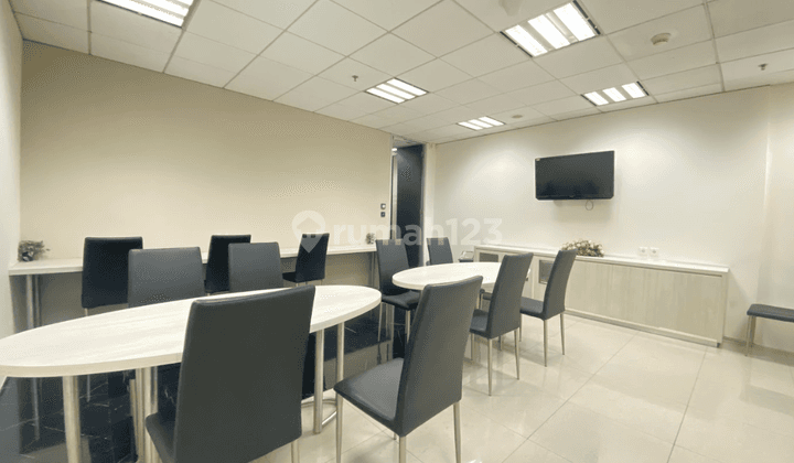 Sewa Private Office Furnished Siap Ditempati 5 Pax Scbd Sudirman 2