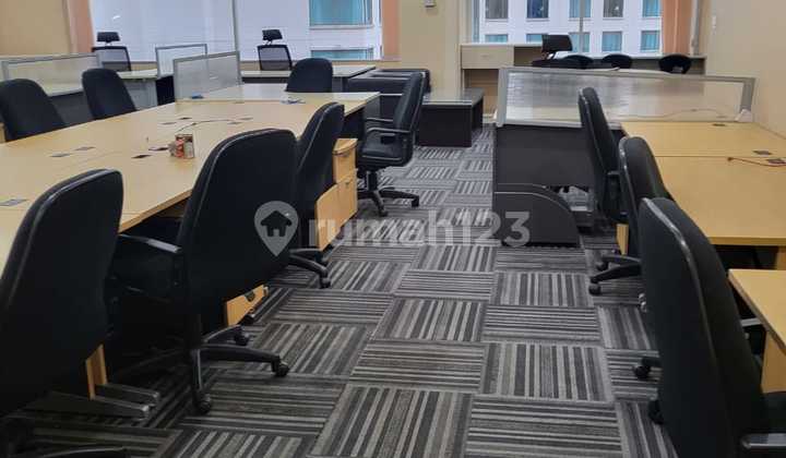 Office for Rent Mid Plaza 209M2 Furnished in Sudirman MRT Access