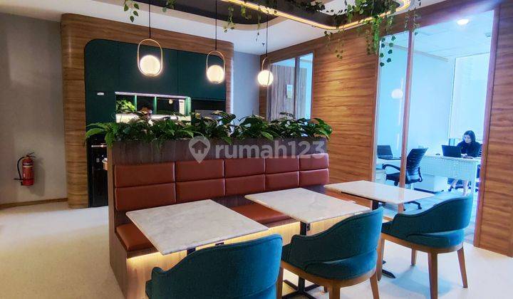 Sewa Ruang Kantor Fully Furnished 5 Pax di The Manhattan Building 1