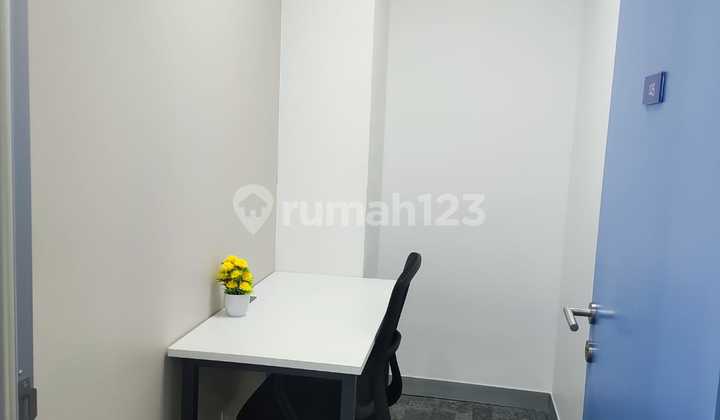 Furnished Office for 4 People in Wisma BCA Area, BSD Tangerang 2