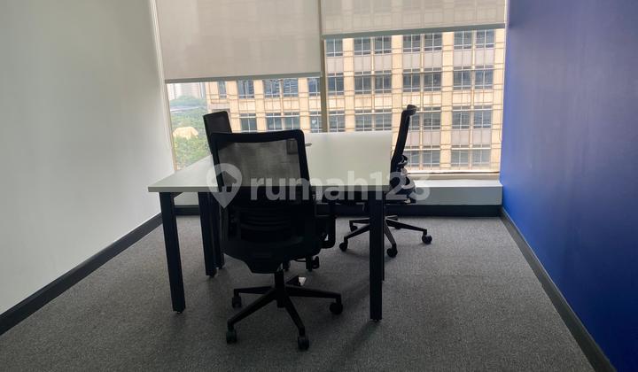 Sewa Kantor Unit Furnished 3 Pax di Plaza Asia Dekat MRT dan TJ