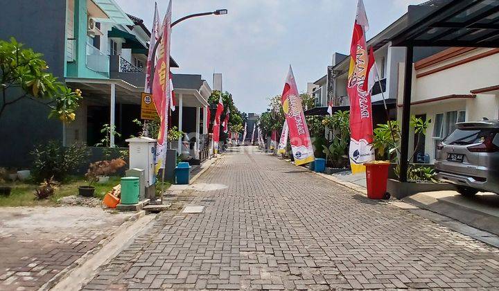 Rumah 2 Lantai Dekat Dengan Masjid  2