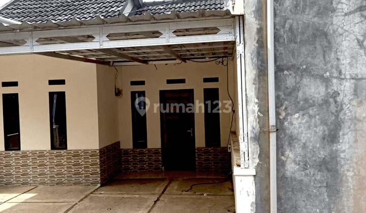 Unfurnished Rumah Bagus Siap Huni Free Canopi  1