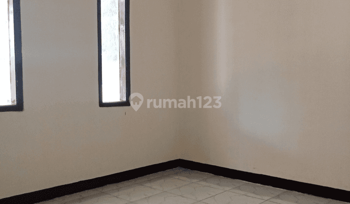 Unfurnished Rumah Bagus Siap Huni Free Canopi  5