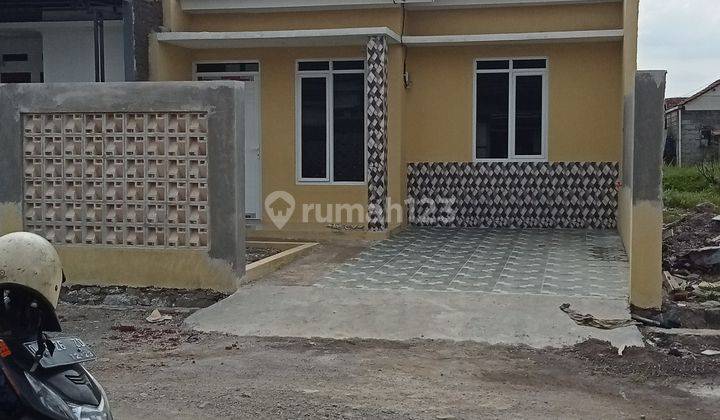 Rumah di perumahan kavling baru siap huni dan inden  4
