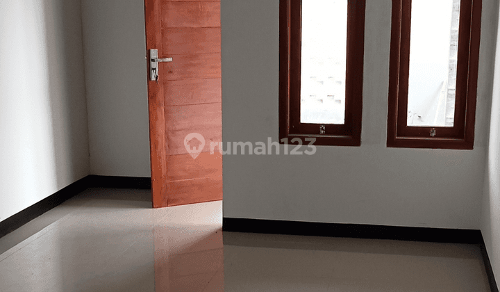 Perumahan Dengan Akses Jalan Kabupaten di Rancatungku 6