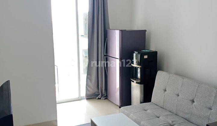 Apartemen Dijual 2 BR Semi Furnish Lantai 10 Serpong Garden  2